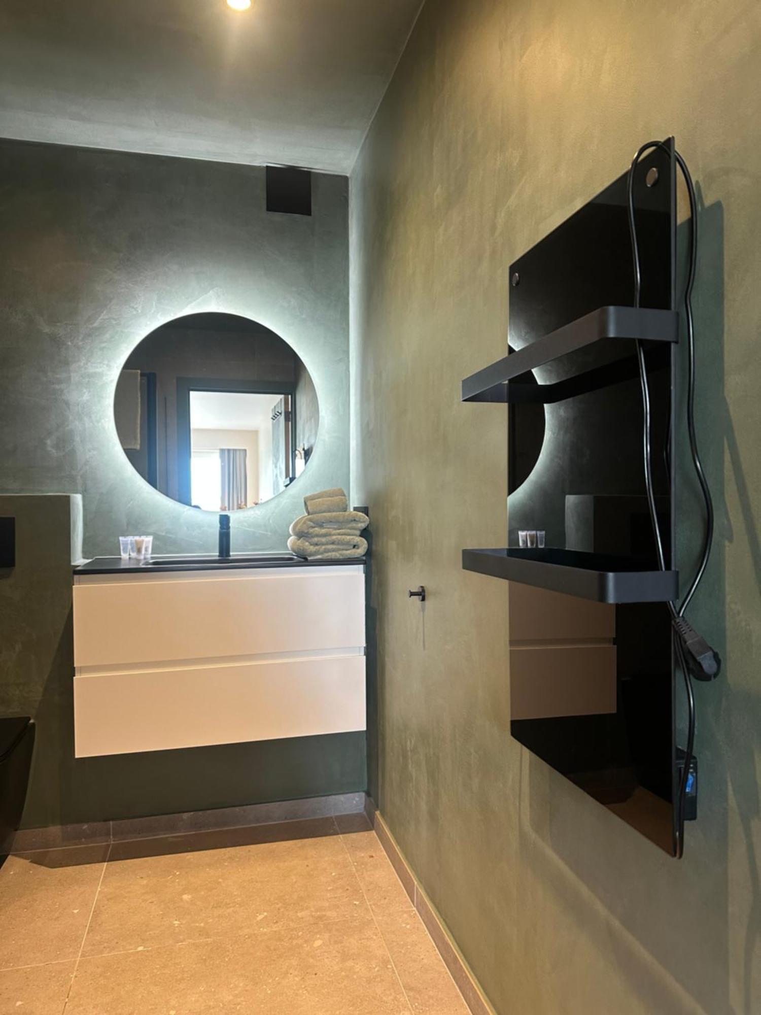 Studio By Aimee - 20M From The Beach & In City Centre! Oostende Dış mekan fotoğraf